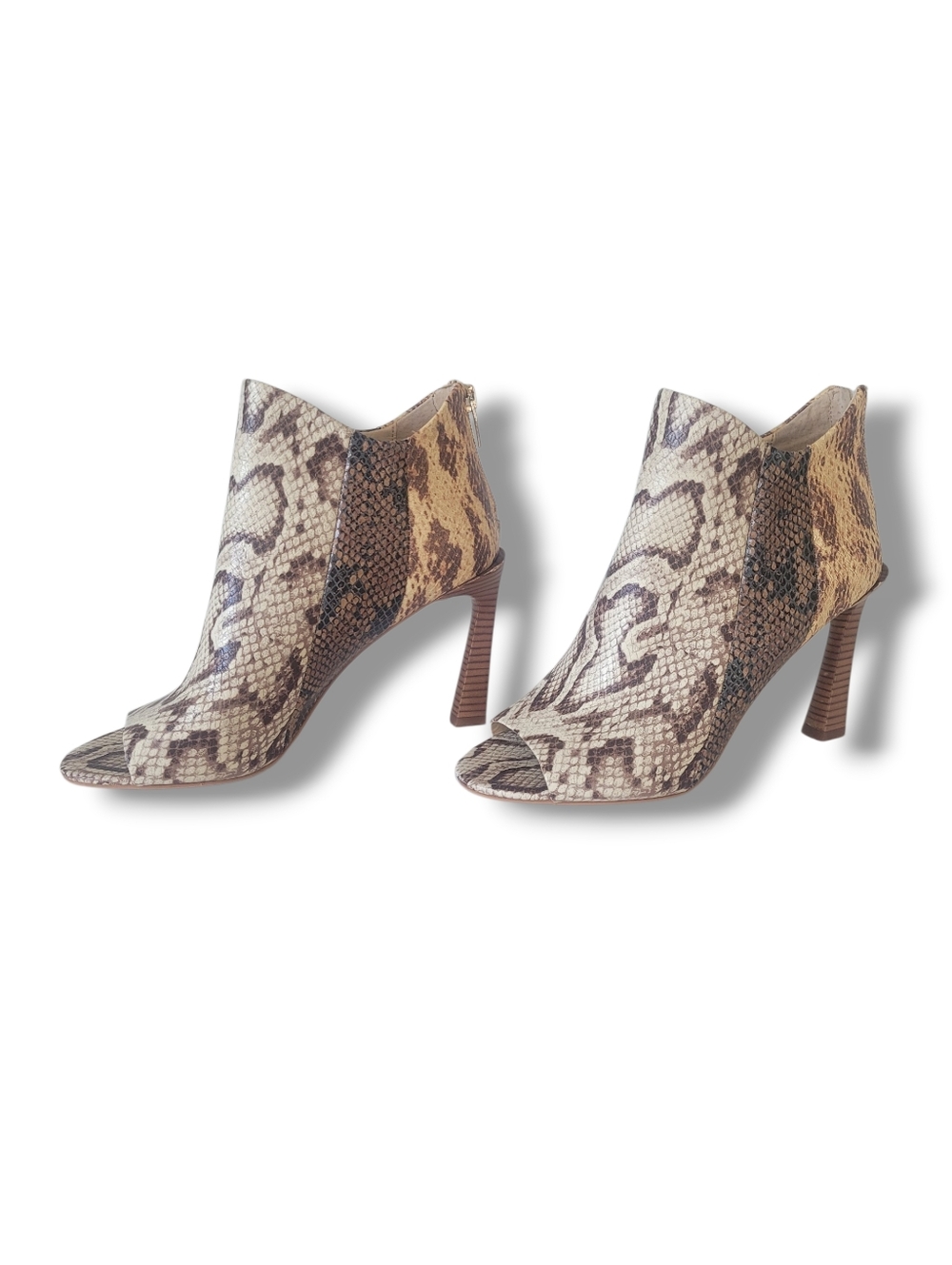 Vince Camuto Aritziana Open Toe Leather Snakeskin Embossed Shooties. Size 8 - Picture 4 of 11